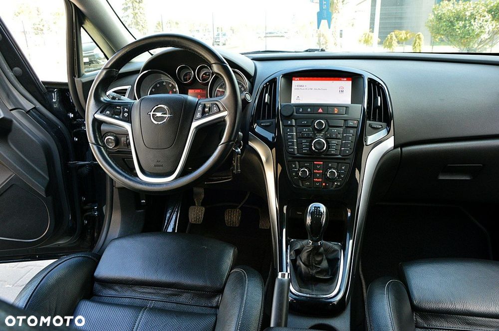 Opel Astra 1.4 T Cosmo - 7