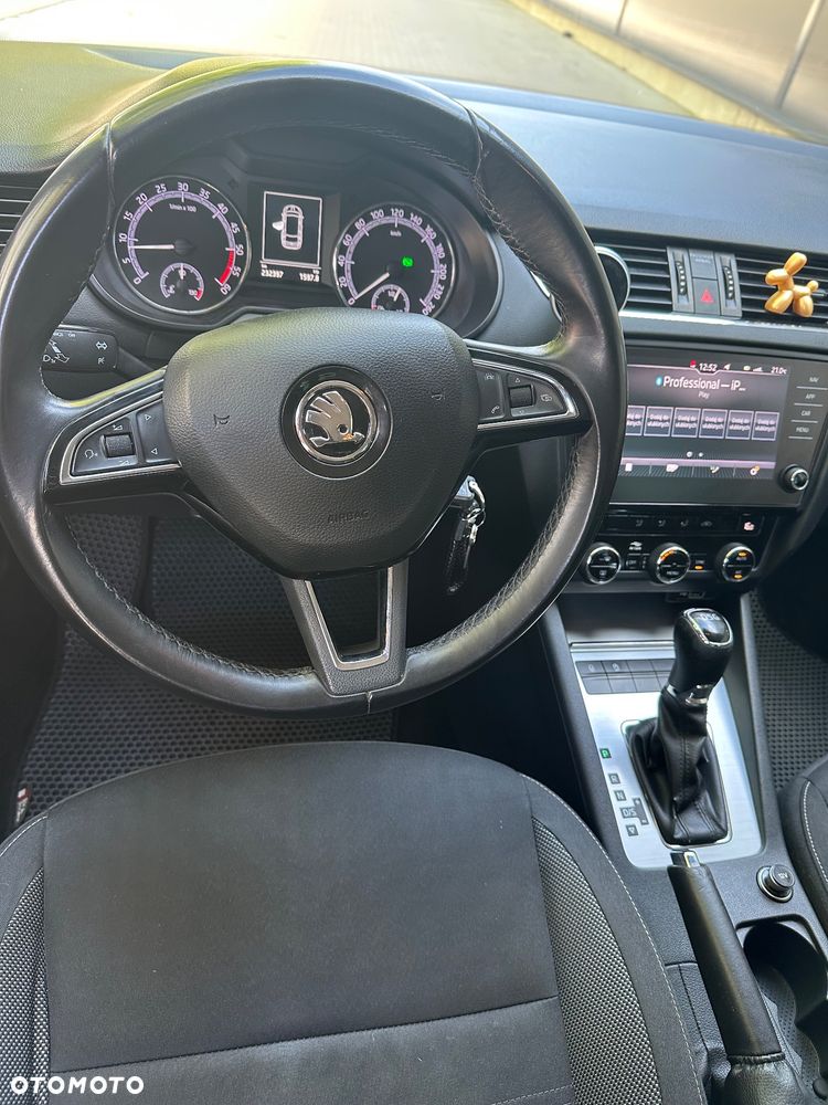 Skoda Octavia 2.0 TDI Ambition DSG - 19