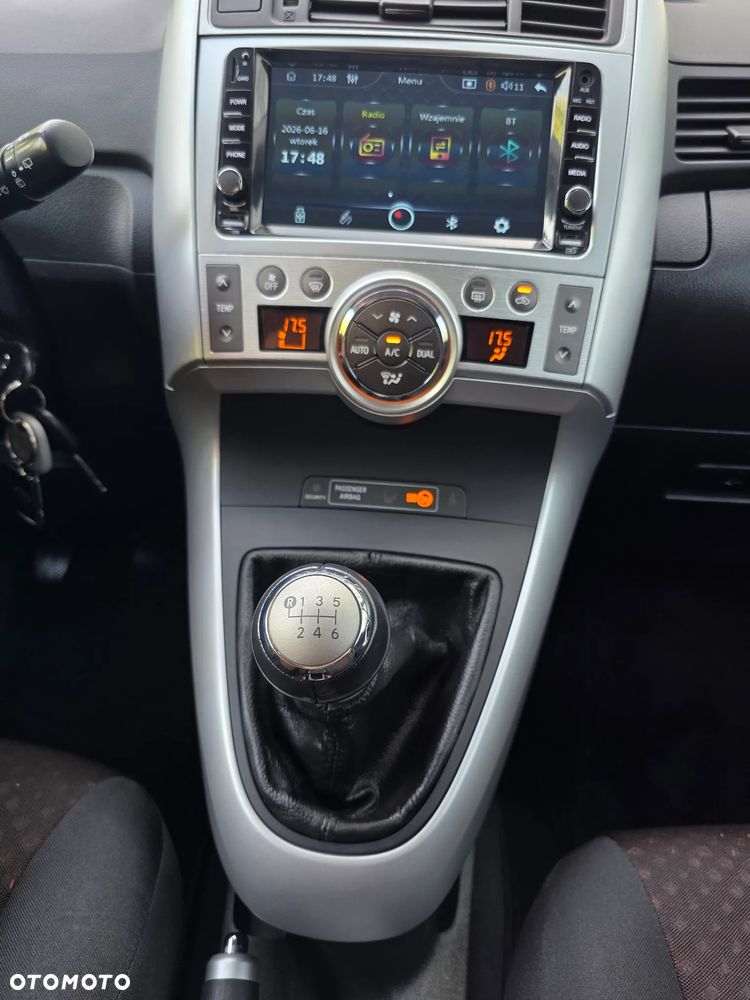 Toyota Verso 1.8 5-Sitzer Executive - 33