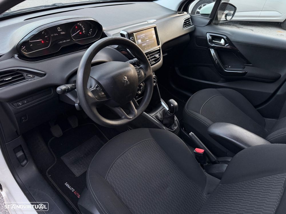 Peugeot 208 PureTech 82 Style - 5