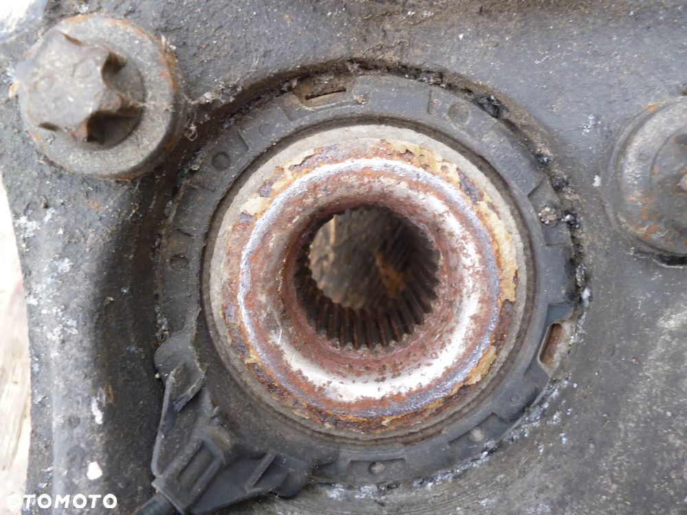 saab 93 II 1.8t zwrotnica lewa - 4