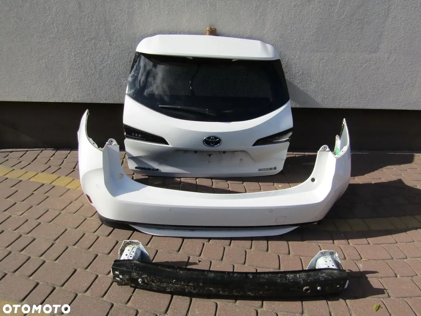 TOYOTA COROLLA E21 KLAPA ZDERZAK 20 24R  040 6PDC - 1