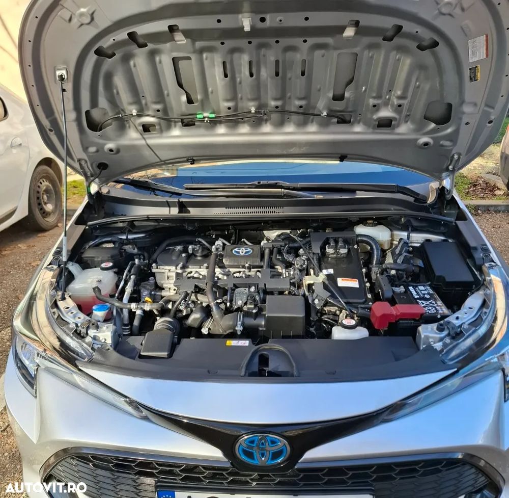 Toyota Corolla 1.8 HSD Dynamic - 28
