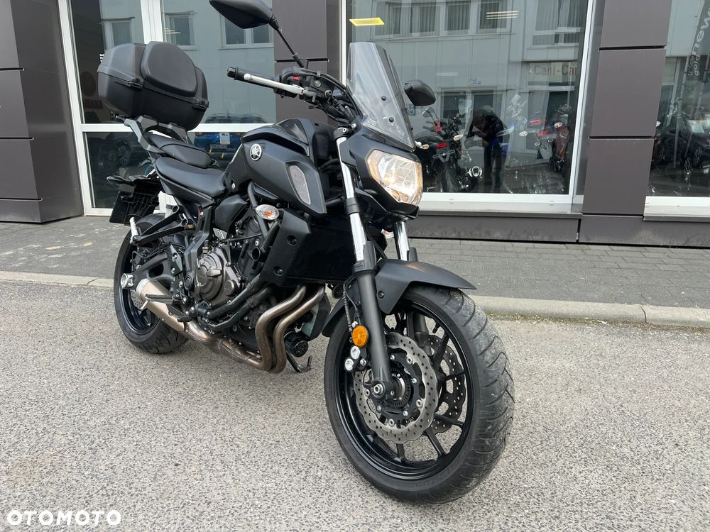 Yamaha MT - 4