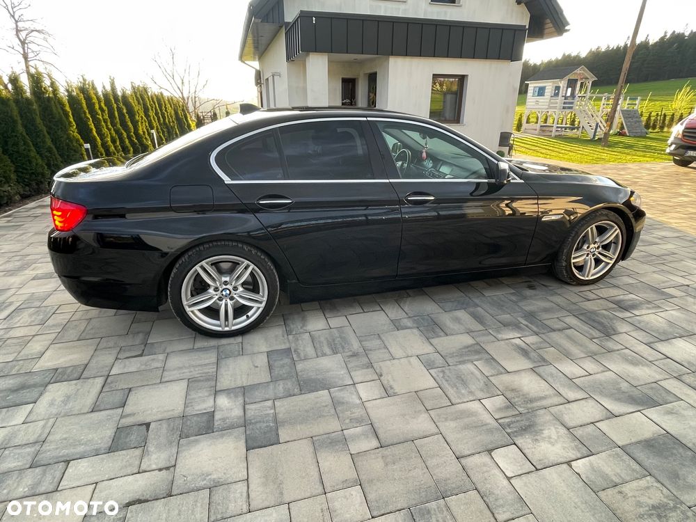 BMW Seria 5 530d xDrive - 8