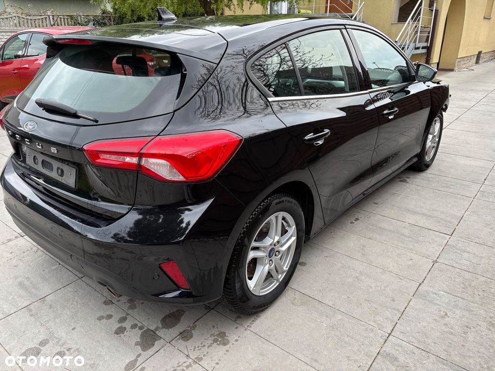 Ford Focus 1.0 EcoBoost Trend Edition Business - 3