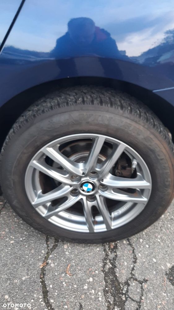 BMW Seria 2 218d - 31