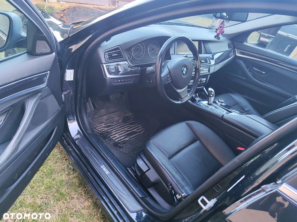 BMW Seria 5 530d xDrive - 5