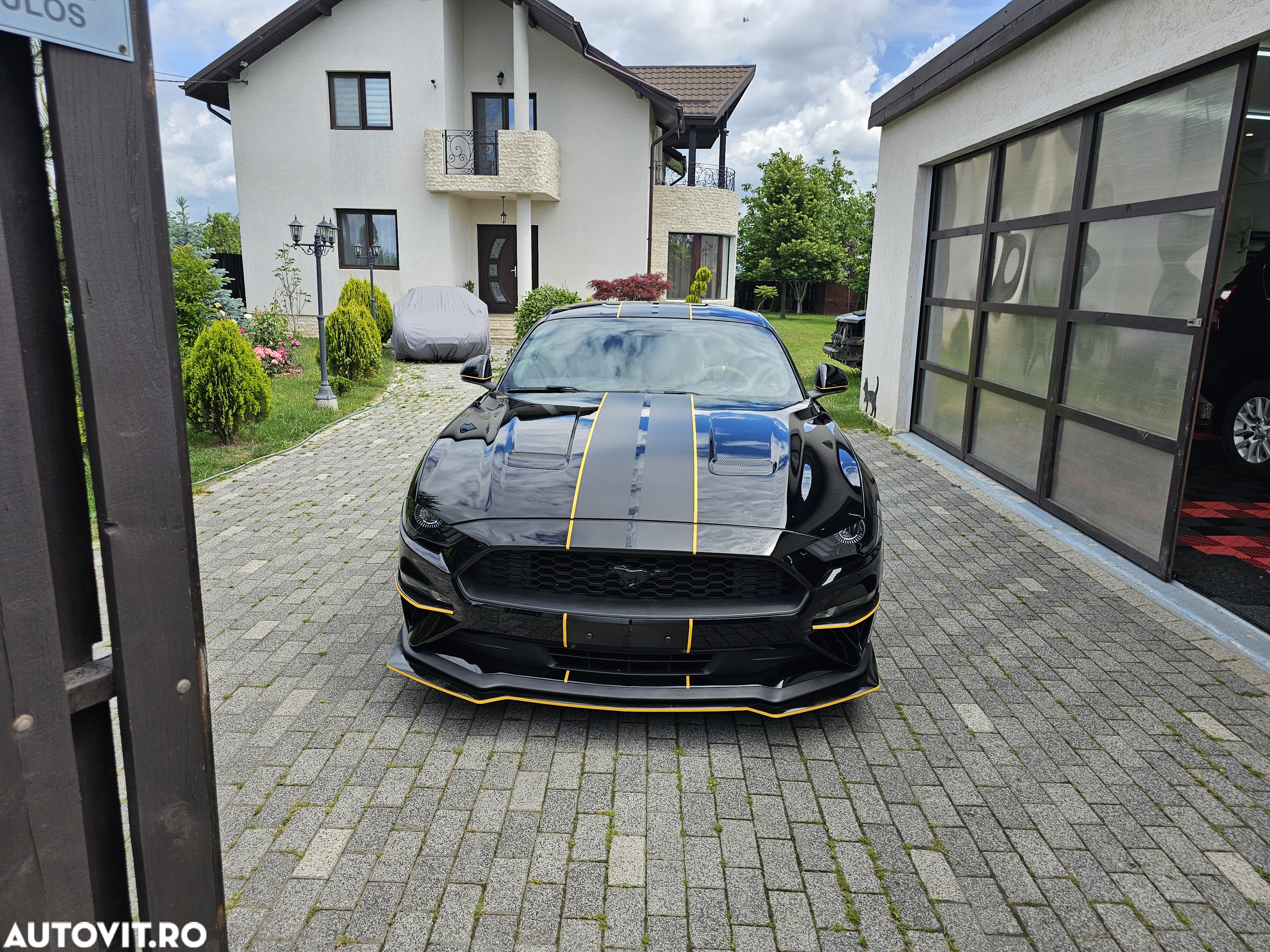 Ford Mustang - 5