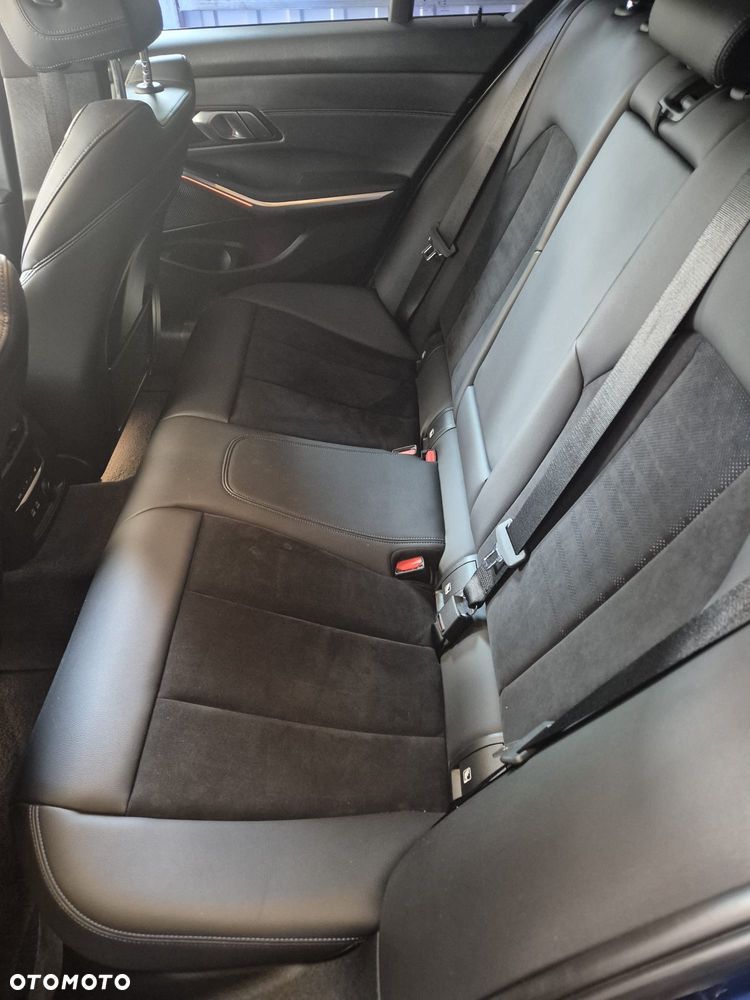 BMW Seria 3 330i xDrive M Sport sport - 15