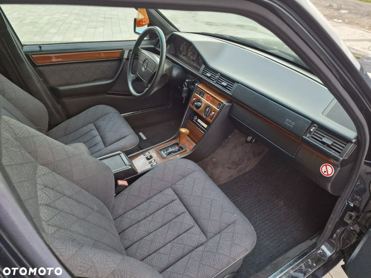 Mercedes-Benz Klasa E - 11