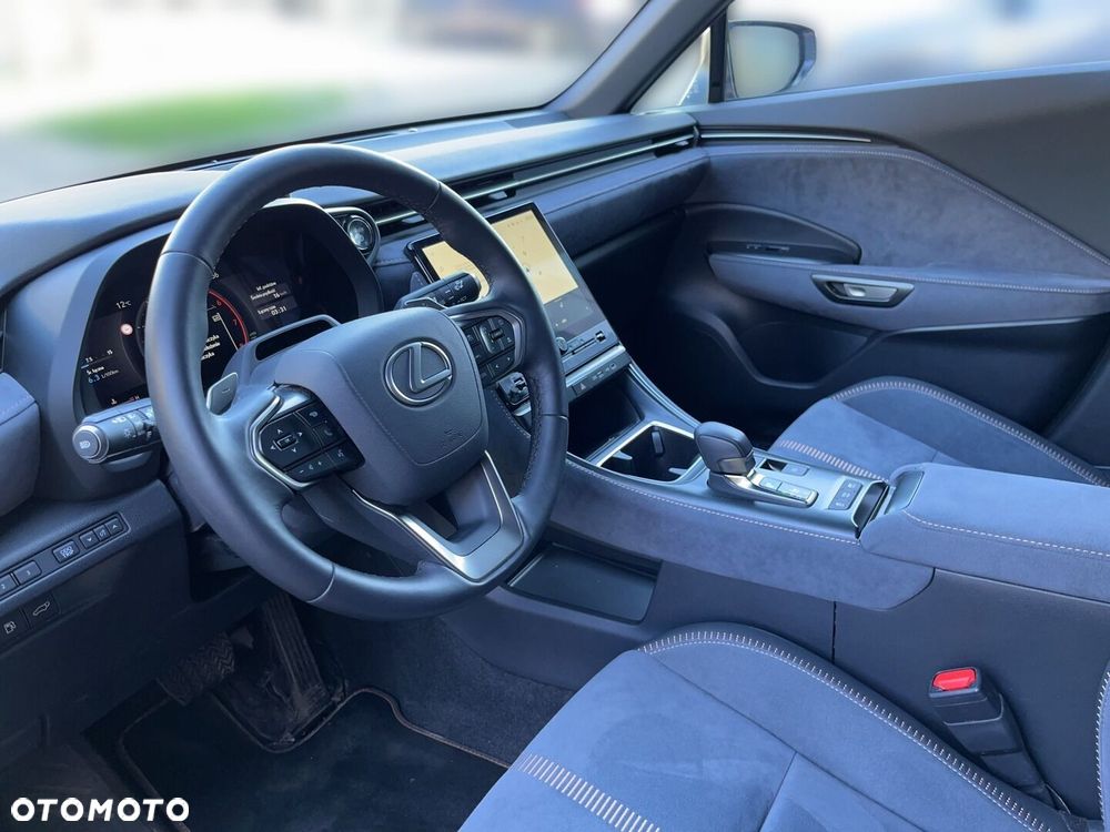 Lexus LBX 1.5 Hybrid Cool - 3