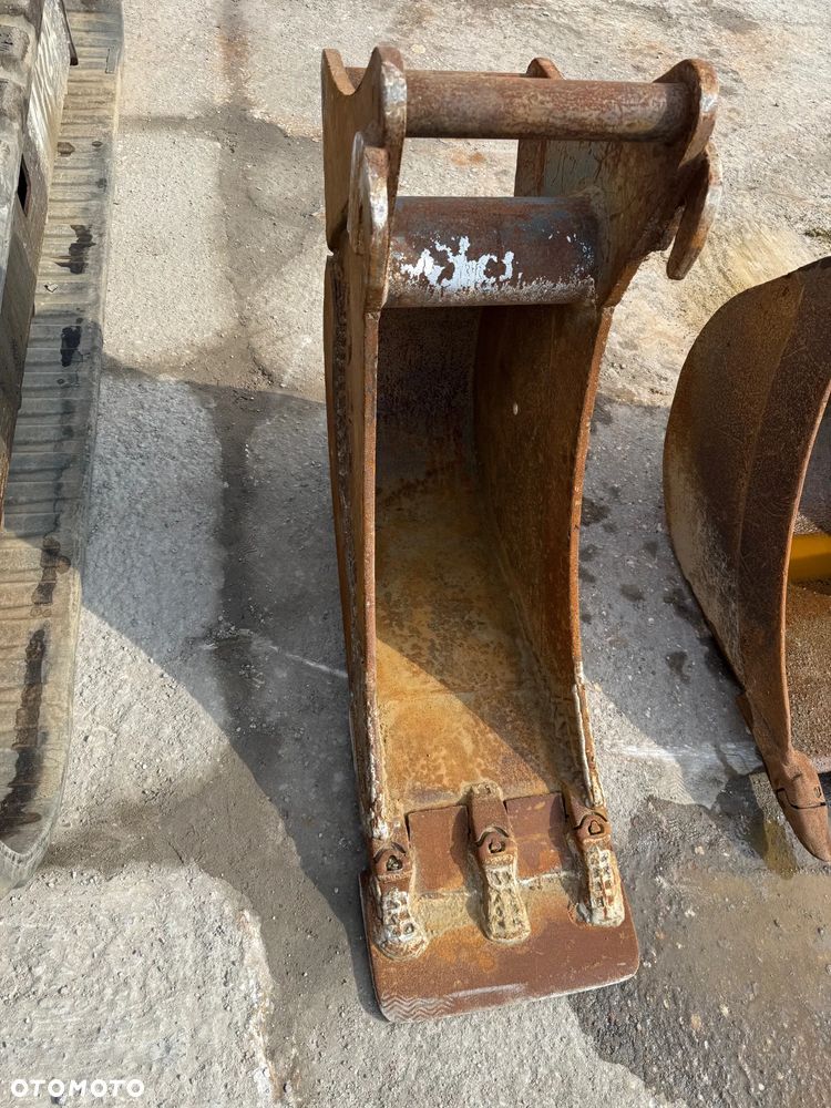 Mecalac 8MCR / Komplet Łyżek -Widły / 8 ton - 14