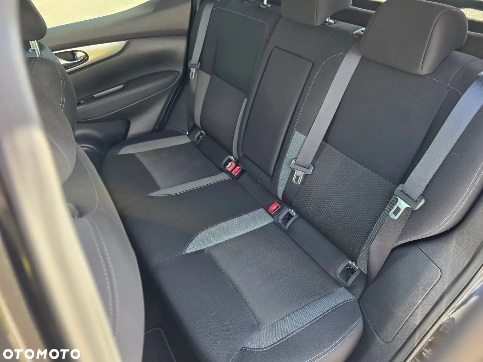 Nissan Qashqai 1.3 DIG-T N-Connecta DCT - 14