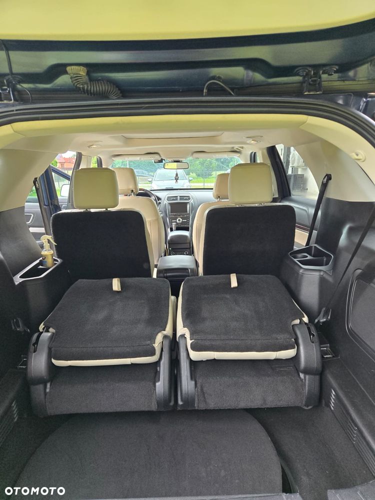Ford Explorer - 14