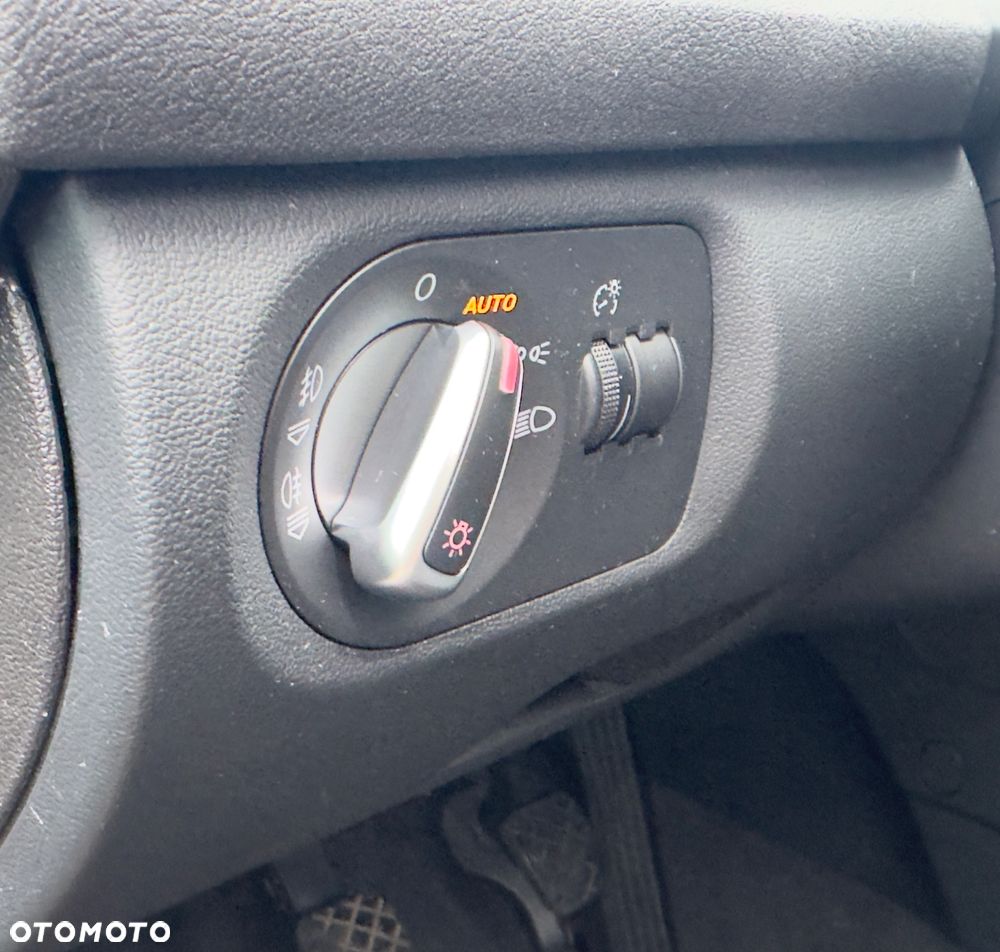 Audi A3 Sportback 1.6 TDI DPF Ambiente - 20