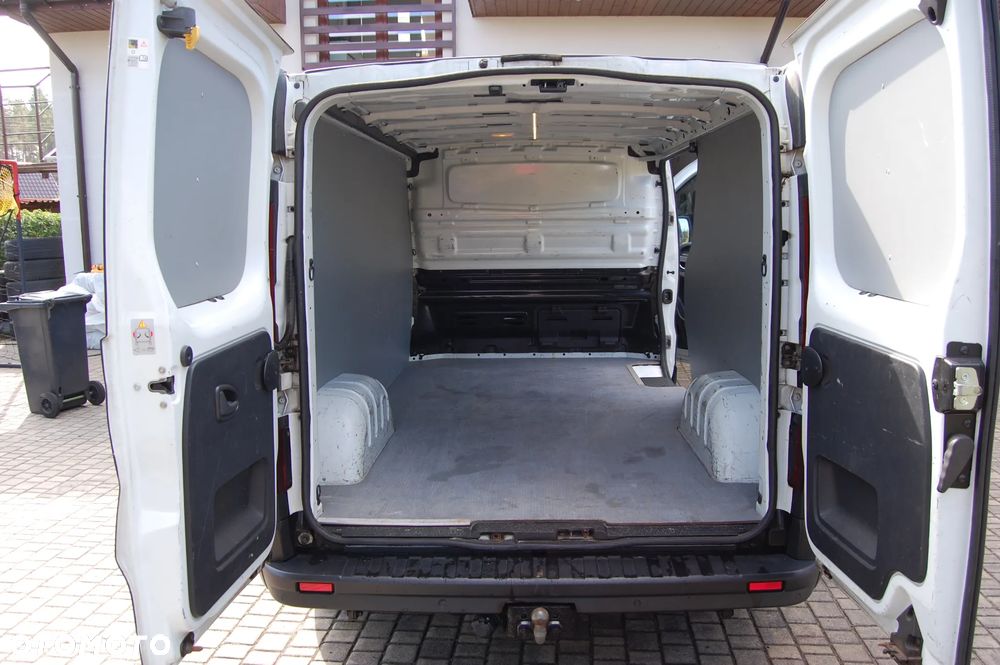Renault Trafic Vivaro NV300 - 17