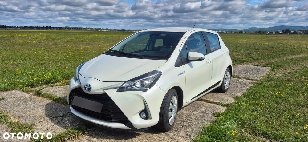Toyota Yaris Hybrid 100 Active - 2