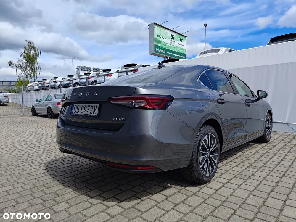 Skoda Superb 1.5 TSI mHEV Edition 130 DSG - 11