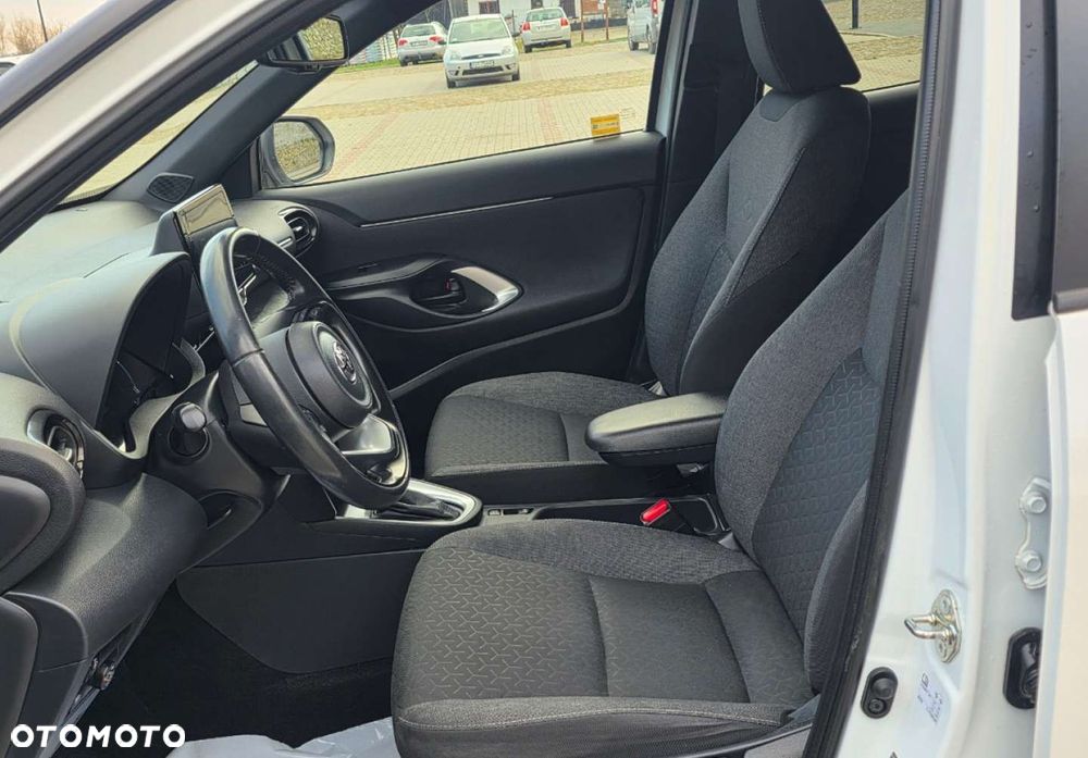 Toyota Yaris Cross - 8