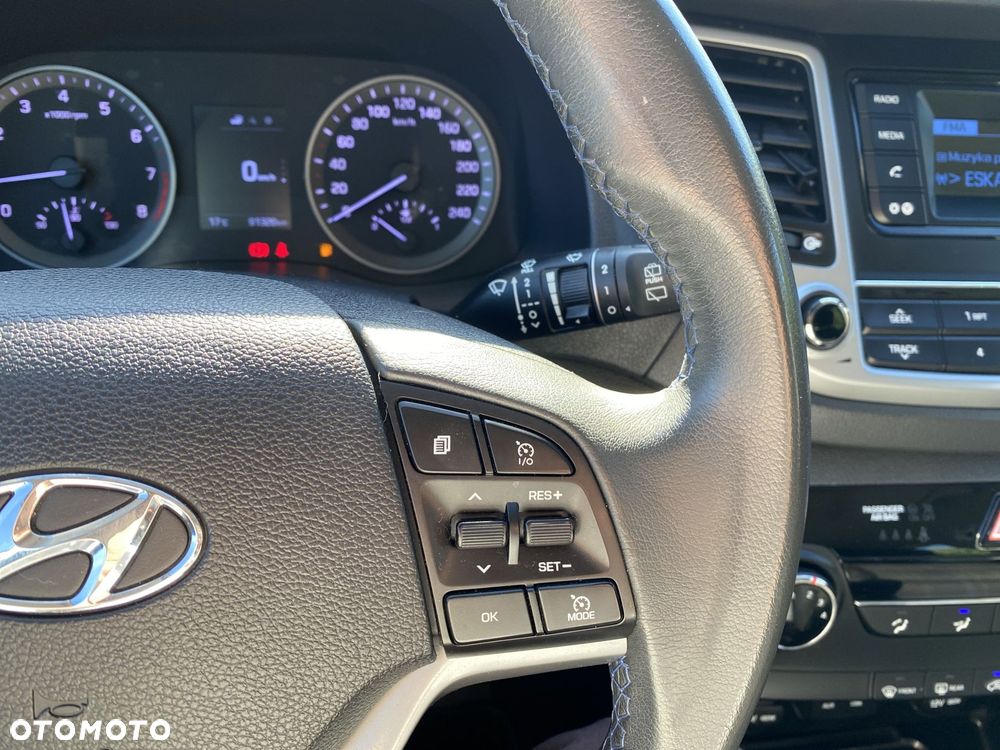 Hyundai Tucson 1.6 GDI BlueDrive Comfort 2WD - 24