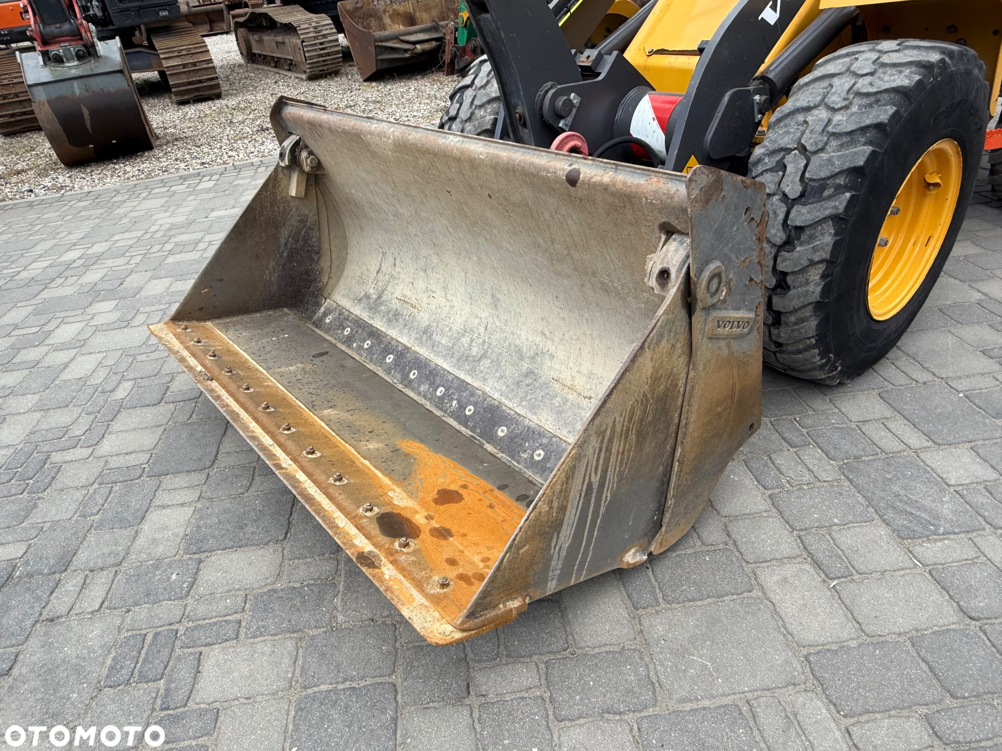 Volvo L30G - 5