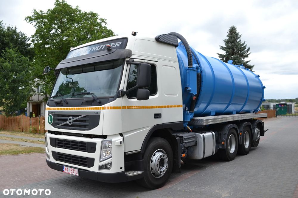 Volvo FM 450 8x4 TYLKO 523 114 km ASENIZACYJNY SZAMBIARKA NOWA BECZKA 25m³ 4 OŚ PODNOSZONA I SKRĘTNA POMPA JUROP RV-520 SPECJALNY - 1