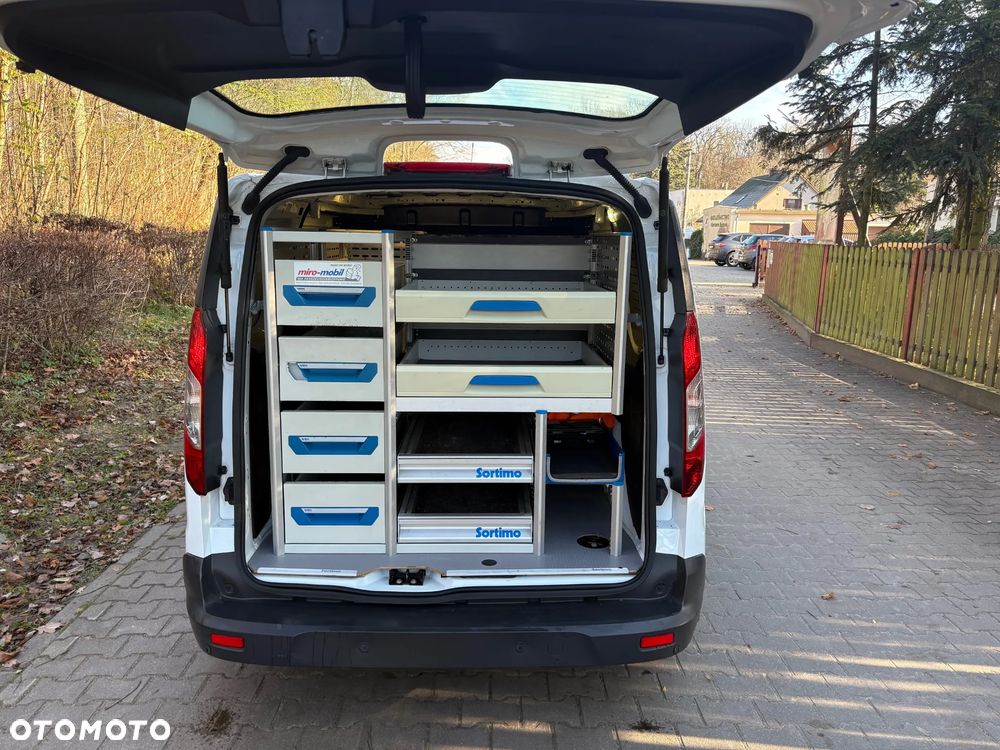 Ford Transit Connect - 9