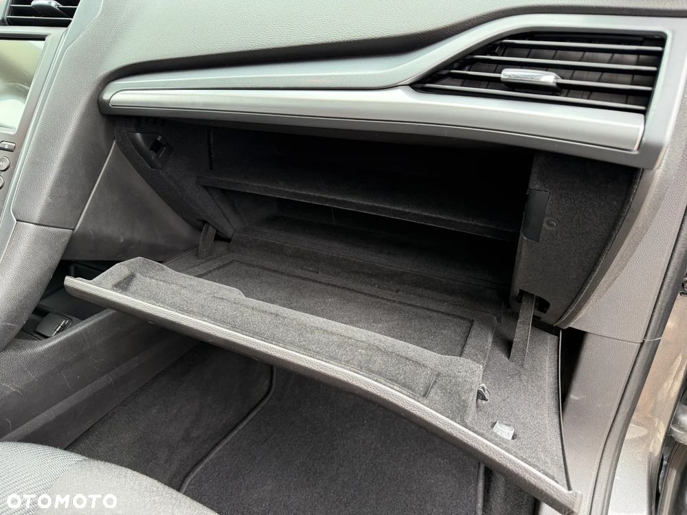Ford Mondeo 2.0 TDCi Titanium - 36