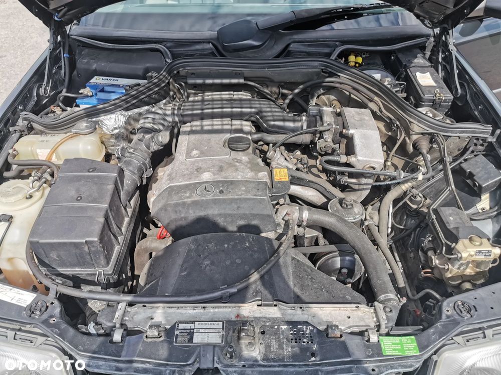 Mercedes-Benz Klasa E 220 - 14