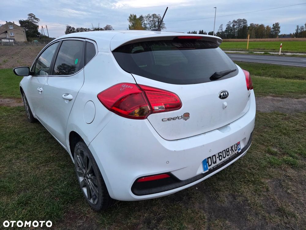 Kia Ceed 1.6 CRDi 128 Dream Team Edition - 20