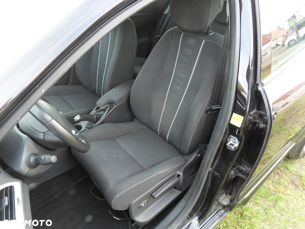 Renault Megane 1.2 16V TCe Energy Bose EU6 - 13