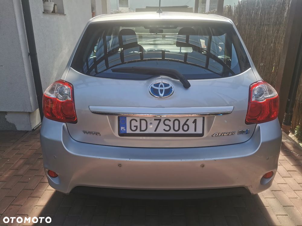 Toyota Auris 1.8 HSD Sol - 5