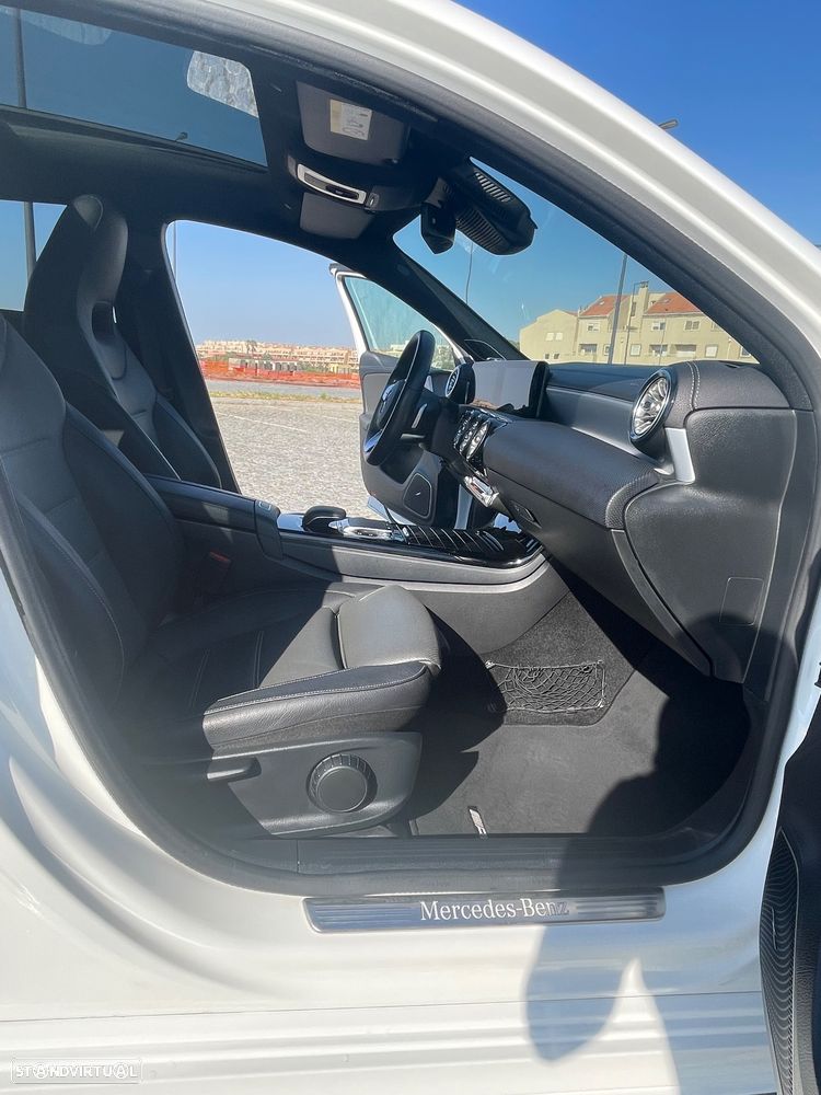 Mercedes-Benz A 200 4Matic 8G-DCT AMG Line - 14