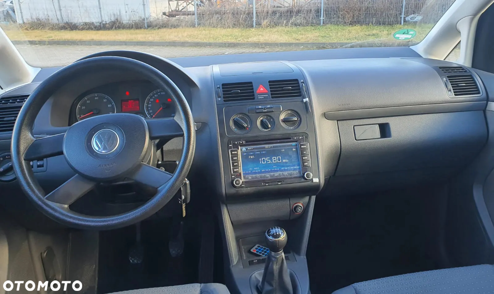 Volkswagen Touran - 9