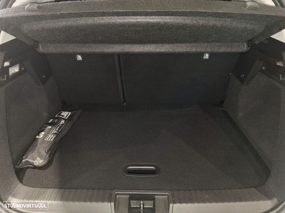 Renault Captur 1.0 TCe Exclusive - 26