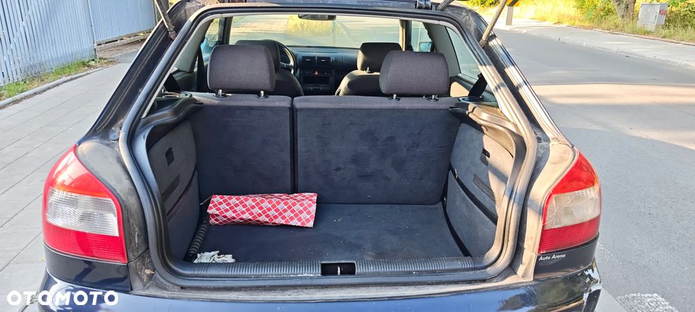 Audi A3 3-drzwiowe 1.6 Ambiente - 7