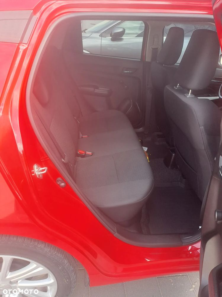 Suzuki Swift 1.2 Dualjet SHVS Premium Plus - 4