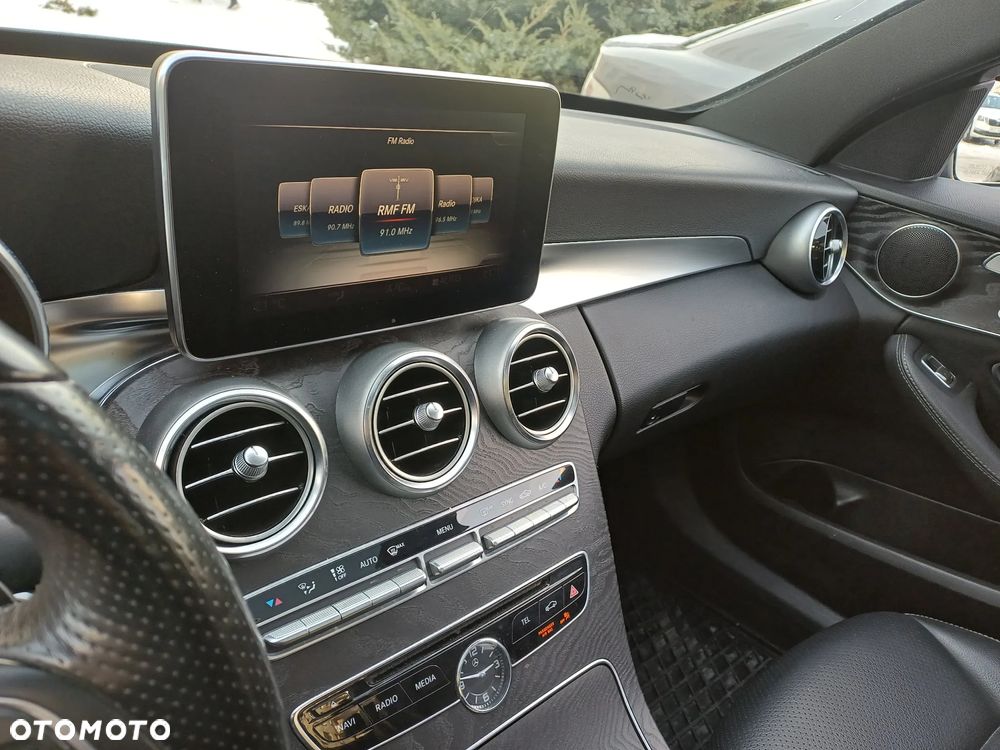 Mercedes-Benz Klasa C 300 7G-TRONIC - 9