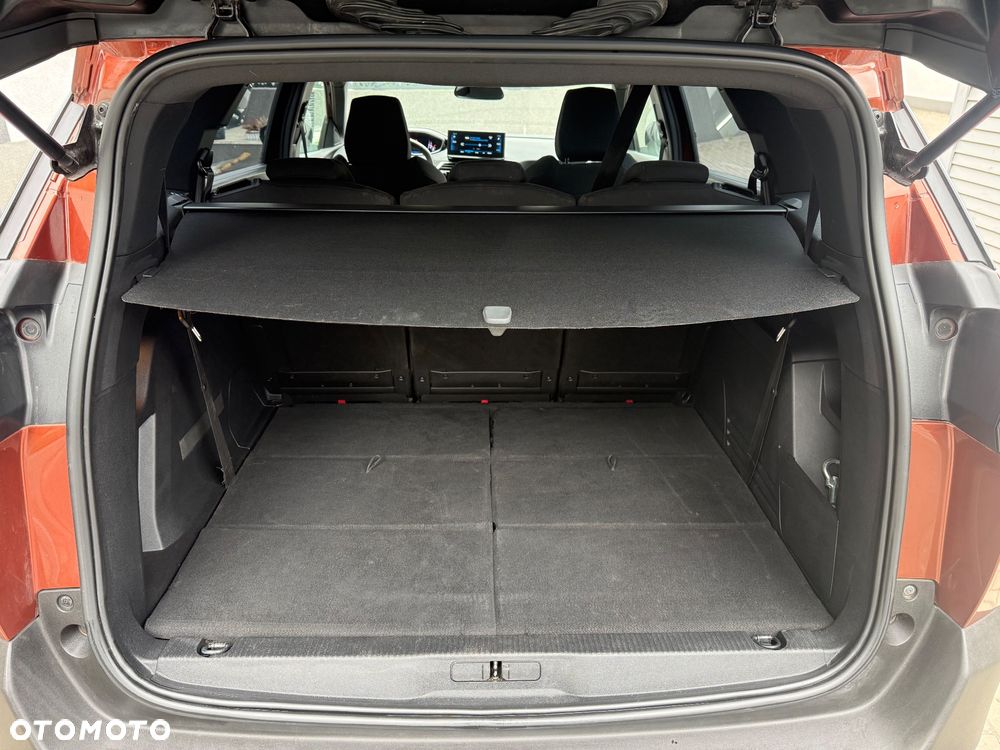 Peugeot 5008 - 32