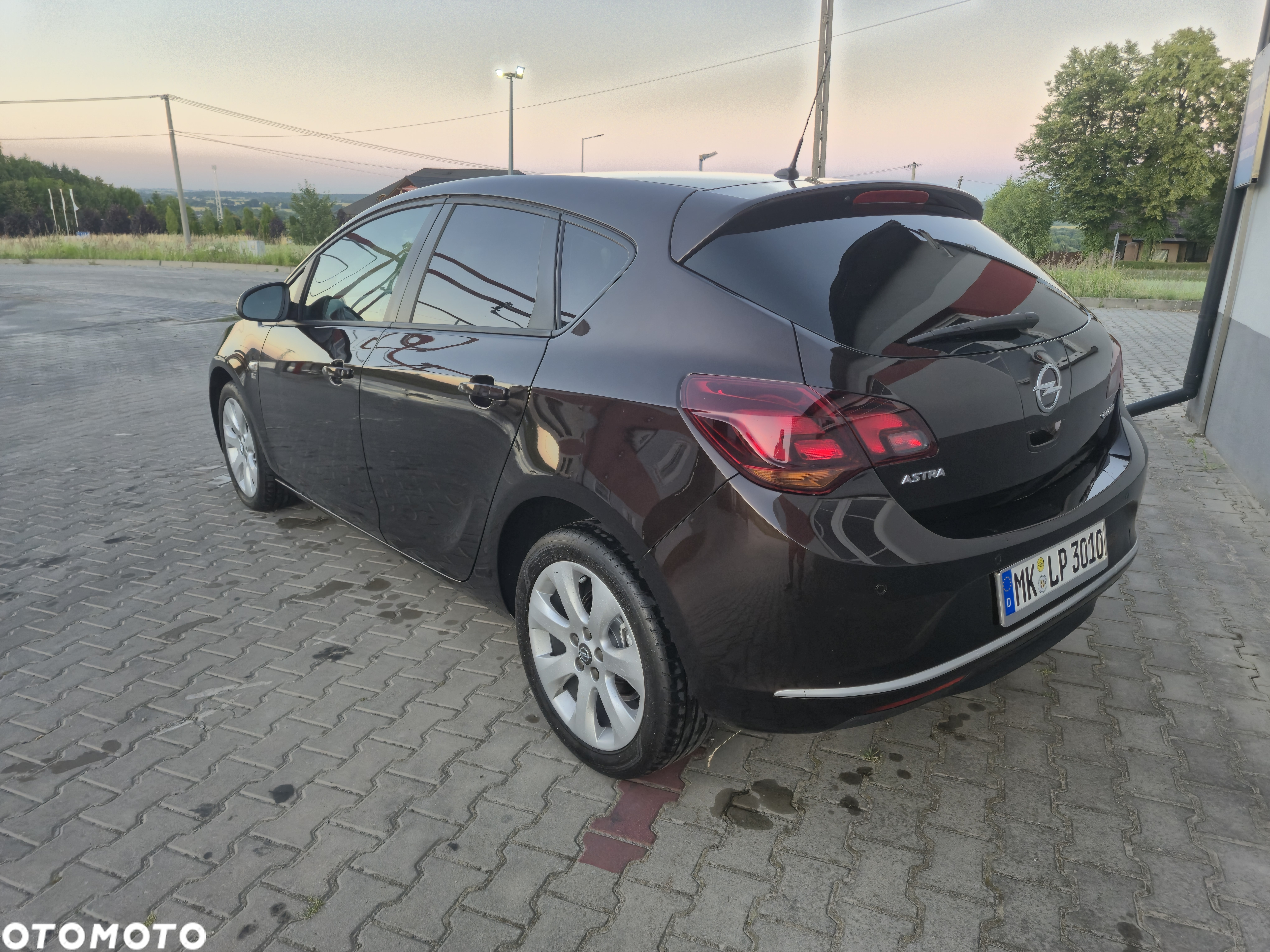 Opel Astra 1.4 Turbo Edition - 12