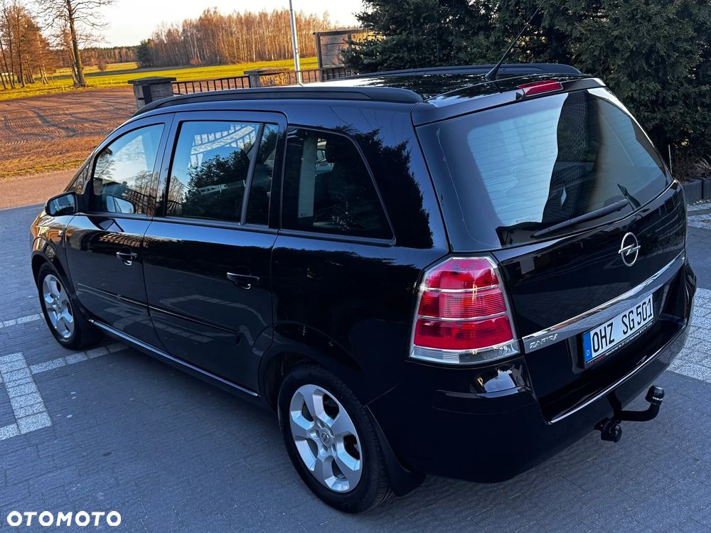 Opel Zafira - 36