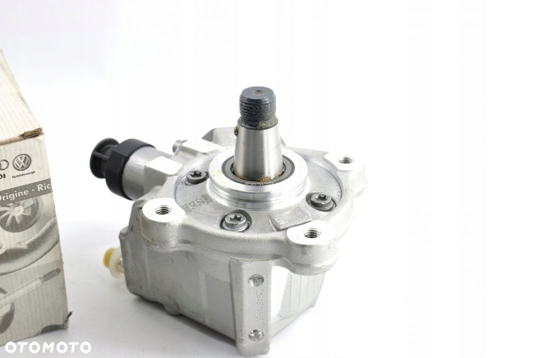 POMPA WTRYSKOWA AUDI VW 0445010529 03L130755AC 2,0 - 1