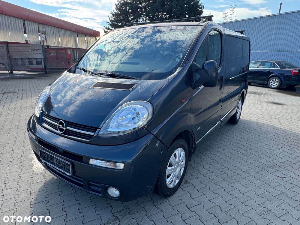 Opel Vivaro - 2