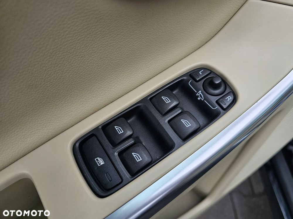 Volvo XC 60 D4 Drive-E Summum - 30