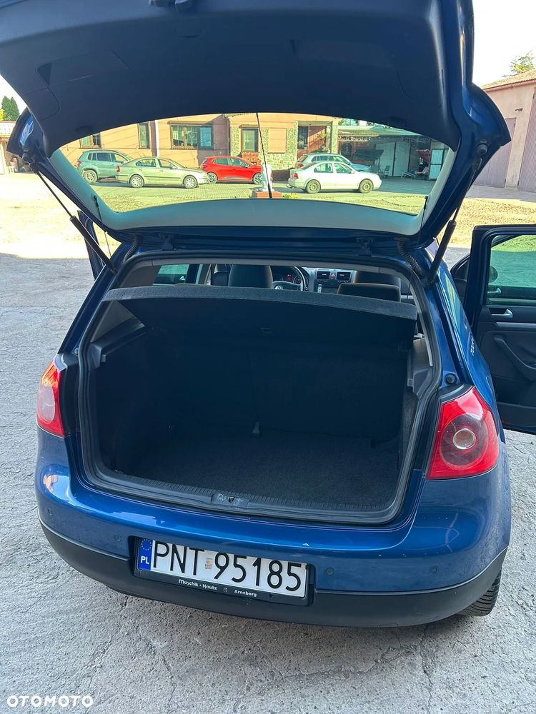 Volkswagen Golf 1.6 FSI Tour - 20