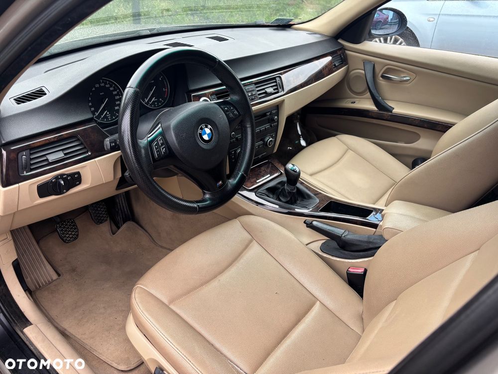 BMW Seria 3 320d - 3
