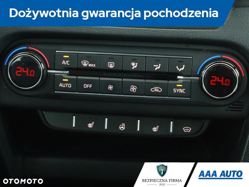 Kia Ceed - 11