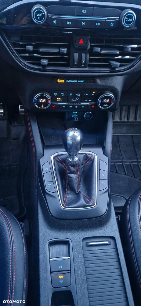 Ford Kuga 2.0 TDCi FWD ST-Line - 9