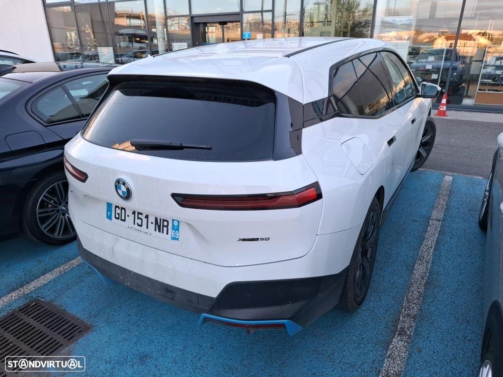 BMW iX xDrive50 - 4